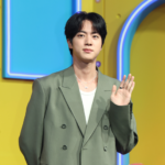 「BTS」Jin、新アルバム「ARIRANG」クレジットにひとりだけ名前がない理由…「ツアーで忙しく」