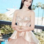 <トレンドブログ>「BLACKPINK」JISOO、カンヌのビハインド写真を公開…清純さと優雅さの魅力