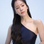 ハン・ジミン、首のシワが全くない「最強の若さ」···露出ルックもエレガントに