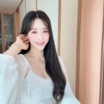 ホン・スア、やはり韓国のファン・ビンビン...大胆なハイウエストショートパンツ姿で「生存報告」