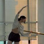 バレエをするスジ、本当に美しい優雅なビジュアル…思わず見とれる