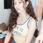 「TWICE」ジヒョ、ぴったりフィットルックで際立つ”ドキドキ”ボリュームボディ…「私、夏の準備は全部した」