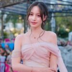 映画「ジェンフルエンサー」女優ぺ・ユンギョン、ピンクのドレスで「カンヌ国際シリーズ」を熱く盛り上げる