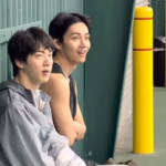 「BTS」Jin＆V、テニスを観戦する姿も抜群のチームワーク…「テヒョンは達人だ」（動画あり）