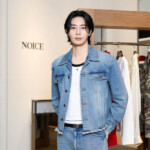 パク・ソジュン、デニムオンデニムで爽やかだけど大人のムード