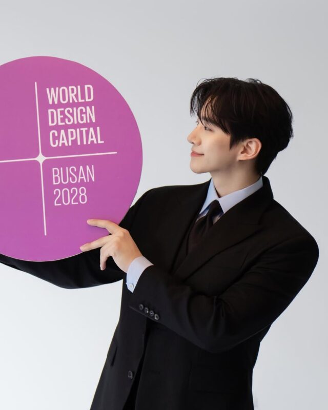 「2PM」ジュノ、ダンディなスーツ姿がまぶしい…釜山広報大使として活躍