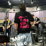 チャン・グンソク、「MOM, I LOVE ASIA PRINCE.」のTシャツに感激！…「しかも、グッズじゃない」