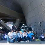 ジェジュンのボーイズグループ「KEYVITUP」、サプライズ・バスキング盛況…デビュー前から実力派を証明（動画あり）