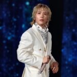 「FTISLAND」ホンギ、ホワイトスーツで王子さまのビジュアル…暑さの中でも高貴なオーラ