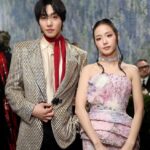 <トレンドブログ>『全知的な読者の視線から』のアン・ヒョソプとJISOO（BLACKPINK）、“Met Gala”で再会…ヴァレンティノ王子とディオール王女