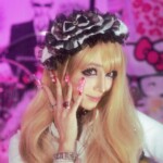 これはいったい誰！？…“歴代級ギャル”に変身した女優とは？