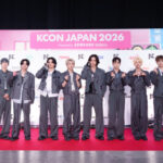 【PHOTO】（１日目）「KCON JAPAN 2026」INI、TWS、P1Harmony、ALPHA DRIVE ONEなどがレッドカーペットに登場