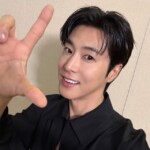 「東方神起」ユンホ、北京公演を終えて満足感いっぱいの笑顔…ブラックコーデが素敵