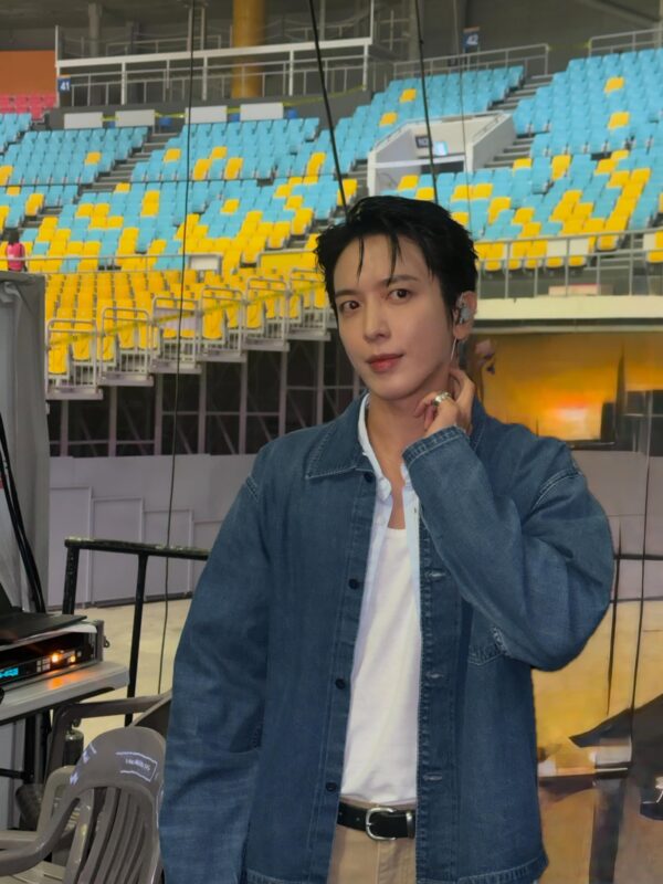 「CNBLUE」ジョン・ヨンファ、デニムジャケットがオシャレ…「ソウルジャズフェスティバル」ビハインド（動画あり）