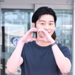 【フォト】パク・ソジュン、スウィートなハート…ファッションブランドのイベントで香港へ