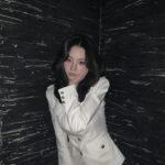 <トレンドブログ>「aespa」KARINA、加工なしのマネキンのようなプロポーション…「少女時代」の「GENIE」を完璧に再現