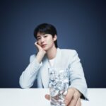 <トレンドブログ>氷入りのコップを手にした俳優ビョン・ウソク、さわやかなビジュアルの製氷浄水器グラビアを披露（動画あり）