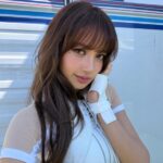 <トレンドブログ>「BLACKPINK」LISA、北中米ワールドカップ開幕式のビハインドカットを公開…視線を釘付けにする大胆な“オールホワイト”ルック