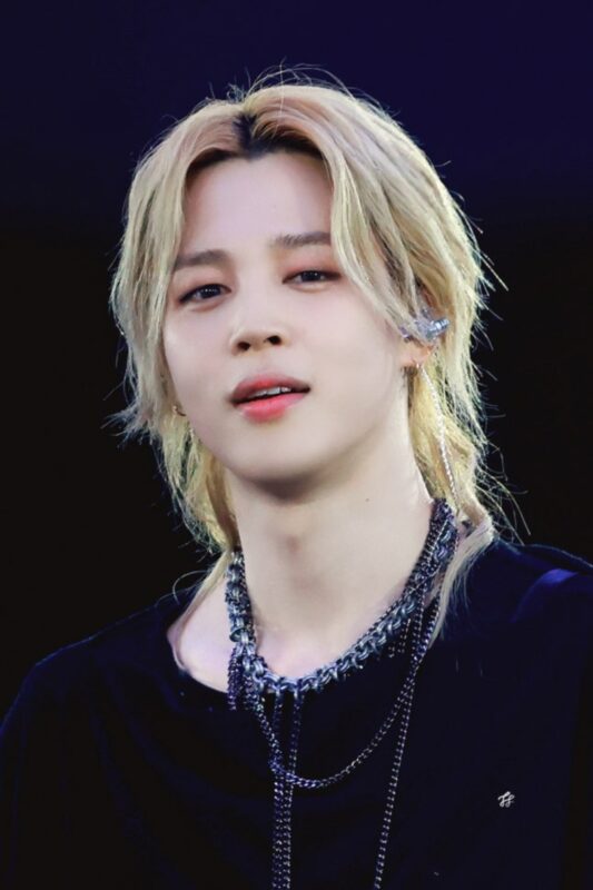 BTS」Jimin、故郷・釜山を沸かせた“コンサートの神”…「故郷で歌って