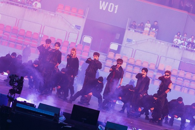 BTS 釜山 アーミー ギフト コンサート BTS WORLD TOUR ARIRANG IN