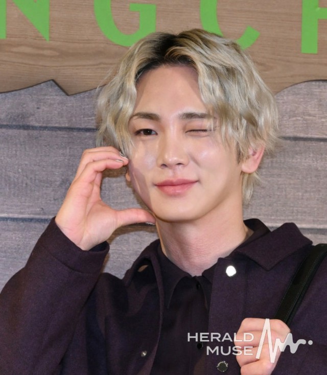 SHINeeキーのSNS再開、感謝の想いを語る！