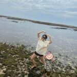 女優ソン・イェジン、そっくり息子と旅先で…“キャッキャ”