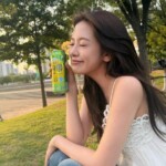 「IVE」アン・ユジン、ガールズグループの逸脱？…ビール缶を持っても”清純ビジュアル”