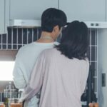 ソ・イングク＆パク・ジヒョン、今では朝も一緒に…バックハグをキャッチ（残念ながら明日も出勤です！）