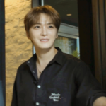 ジェジュン、ベールを脱ぐ東京ハウス…日本のトップスターの友人も訪問（コンビニレストラン）