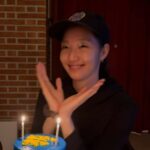 女優キム・ゴウン、知人たちと過ごした誕生日に満面の笑み