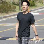 コ・ヨンウク、キム・スヒョンを「いいね」で応援したチョン・ヘインを称賛…イム・シワンを“狙撃”