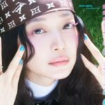シン・ミナ、ピンクマスカラでMZ力を証明…キッチュでラブリーな画報公開