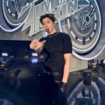 「東方神起」ユンホ、オールブラックファッションでスタイルの良さが引き立つ…音楽番組出演ビハインド公開