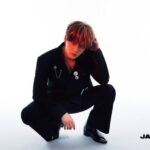 ジェジュン、レッドのライトでドラマチックなムード…「Zepp＆ホールツアー-4%-」のコンセプトフォト第2弾公開