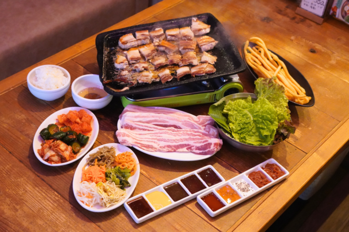 【情報】10種の味変タレで楽しむ「サムギョプサル食べ放題」が新登場!三河安城駅から徒歩1分の韓国料理店「梨泰院(イテウォン)」が7月3日(金)にリニューアルオープン! | K-POP、韓国エンタメニュース、取材レポートならコレポ!