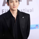 チ・チャンウク、ベトナムの国際映画祭で「功労賞」受賞！…グローバルな影響力を立証