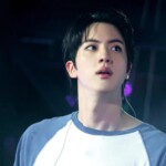 「BTS」Jin、グッチのジャケットに続きシカゴコンサートTシャツが品切れ