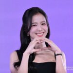 JISOO、「BLACKPINK」10周年のファン冷遇騒動にいち早く謝罪「大きな寂しさを抱かせてしまった」