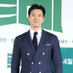 「SUPER JUNIOR」チェ・シウォン、“逆さ太極旗”問題に苦言「釈明より過ちを認めて正すべき」