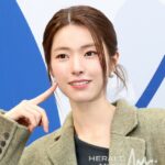 ハヨン、曽祖父の“親日行跡”論争が浮上した日に涙…ドラマ撮影が一時中断、誕生日祝いも見送りに
