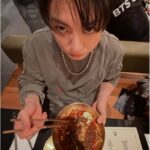 「BTS」V、Jung Kookへ警告？…「近づいたら、かまれますよ」