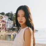 「BLACKPINK」JENNIE、最新EP『Fallen Angel』をリリース！来日ステージで披露したタイトル曲の幻想的なMVも公開