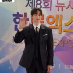 「2PM」イ・ジュノ、文化体育観光部長官賞を受賞…ブラックスーツ姿で笑顔であいさつ