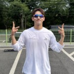 「東方神起」チャンミン、はつらつ爽やかなピース…「SHINee」ミンホのYouTubeコンテンツに出演（動画あり）