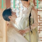 パク・ボゴム×キム・ユジョン、お姫様抱っこで甘いアイコンタクト…10年ぶりに再会した「雲が描いた月明り」カップル