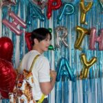 <トレンドブログ>俳優ソン・ジュンギ、誕生日を迎え“お菓子のバックパック”背負って記念撮影…「お祝いしてくださった皆様、ありがとうございます！」