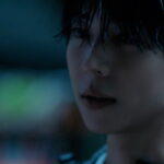 橋本環奈“緑”×チェ・ジョンヒョプ“西上”、嵐の中で交わす切なすぎる“最初で最後のキス”『バカンスの法則』第17話 バカンスメンバーの命運を握る大型台風が到来…土砂崩れに別荘が飲み込まれていく　