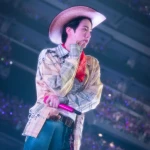 <トレンドブログ>「BTS」Jin、ポニーのぬいぐるみまで完売させた「ソールドアウト・キング」ぶり