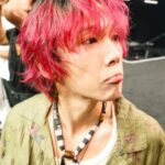 「FTISLAND」ホンギ、バックステージでの姿を公開…ロックな姿と愛らしいキュートさ