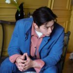「2PM」イ・ジュノ、オフショットを大放出！…スーツ姿からお茶目な表情まで